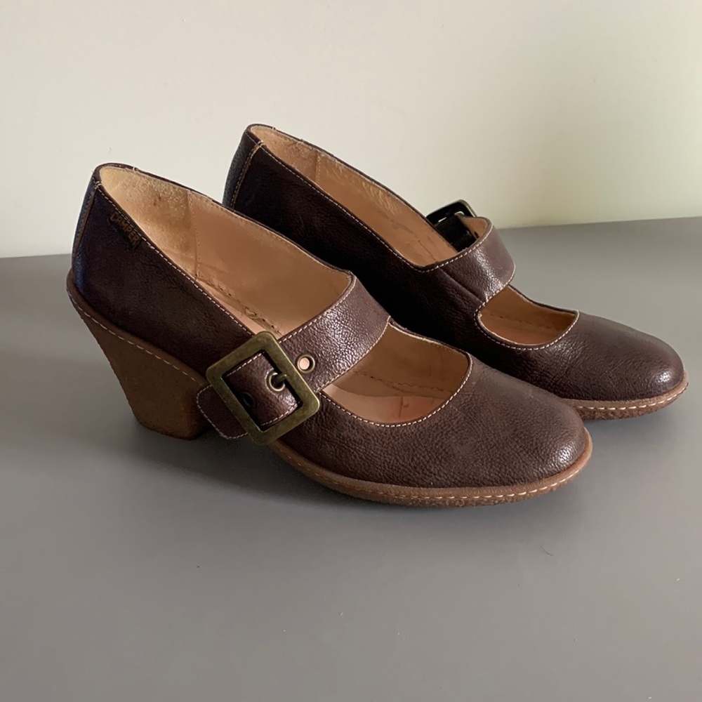 Great brown leather Camper mary jane style  shoes